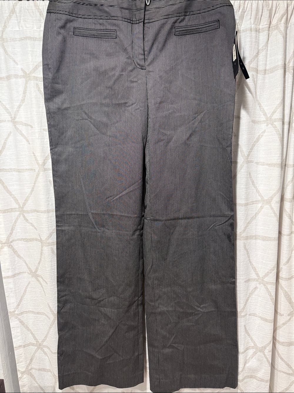 NWT Women’s Gray Dress Pants - 10